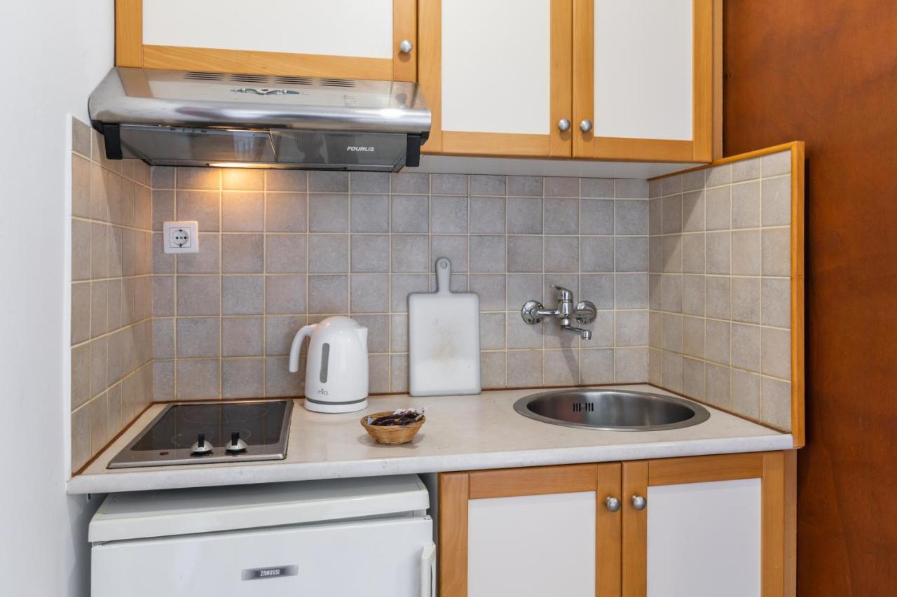 Tilemachos Rooms & Studios Adamantas  Ngoại thất bức ảnh