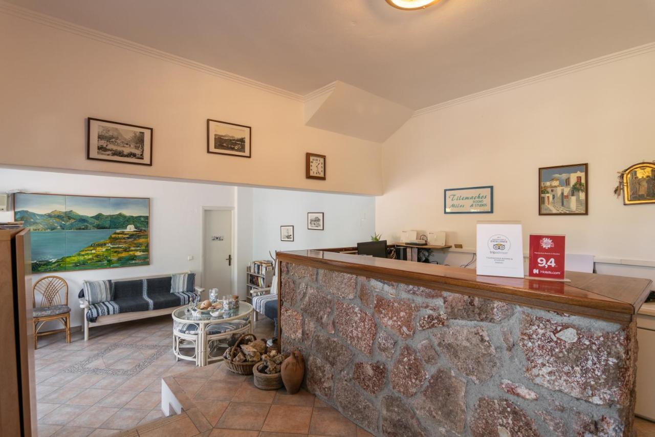 Tilemachos Rooms & Studios Adamantas  Ngoại thất bức ảnh